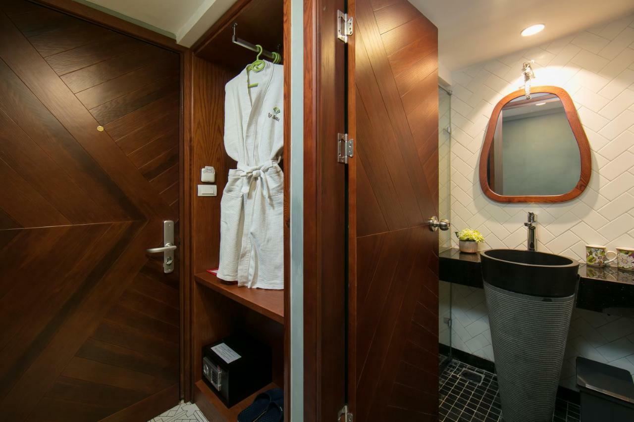 Hanoi La Selva Central Hotel & Spa Exterior photo