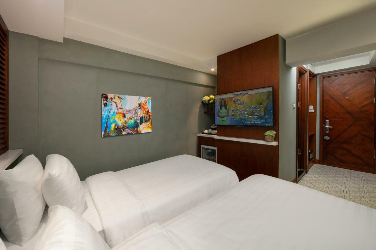 Hanoi La Selva Central Hotel & Spa Exterior photo